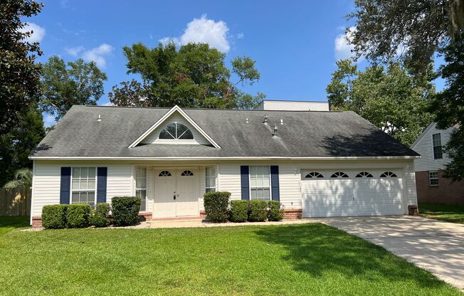 Wonderful 4 bedroom 2.5 bath in near Rocky Bayou