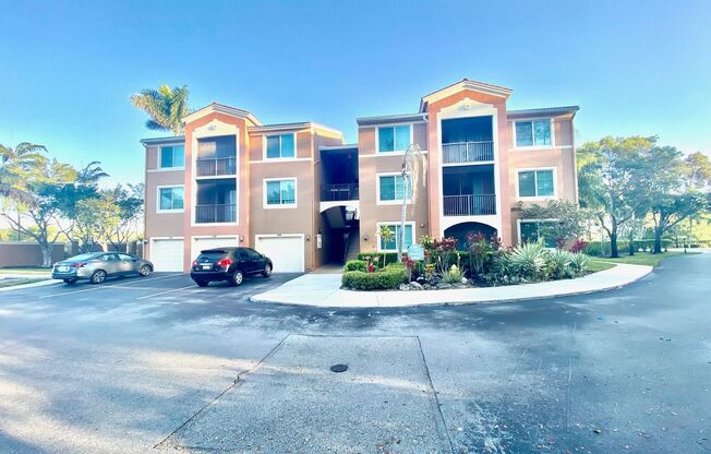 ** RESERVE AT NAPLES **2 BED 2 BATH ** ANNUAL**  CONDO ** NO PETS **