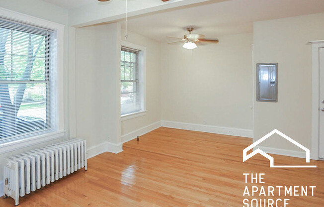 1615 W Berteau Ave
