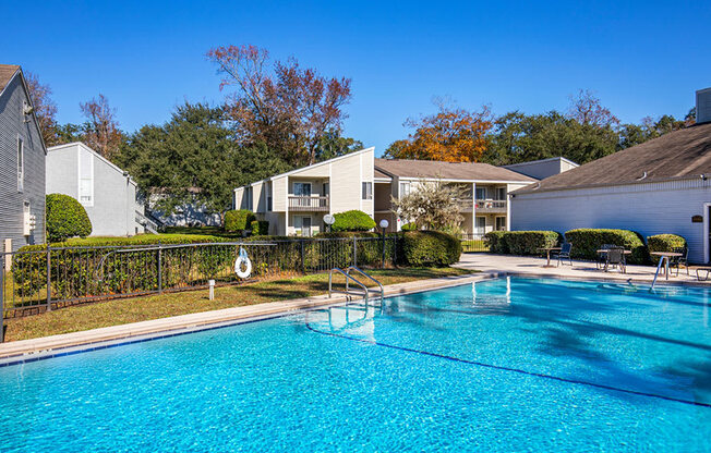 The Element at River Pointe apartments in Jacksonville Florida photo of resort style pool