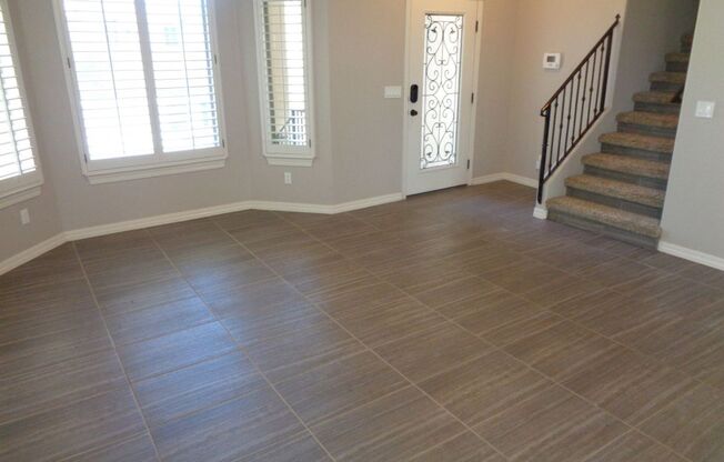 Dazzling Multi Level Westside Home With Refrigerated Air Located In Quiet Neighborhood