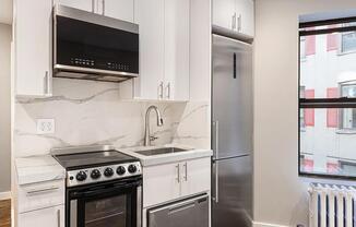 2 beds, 1 bath, $4,495, Unit 4A