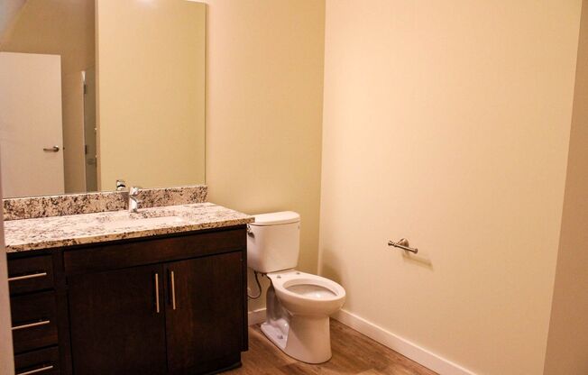 1 bed, 1 bath, 1,060 sqft, $2,375, Unit 402