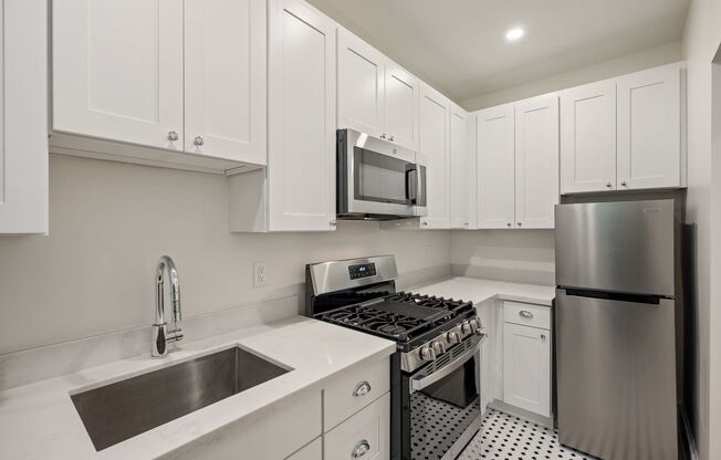 1 bed, 1 bath, 796 sqft, $1,795, Unit 101
