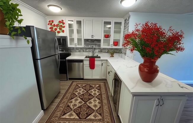 211 Crystal Cove Apts LLC