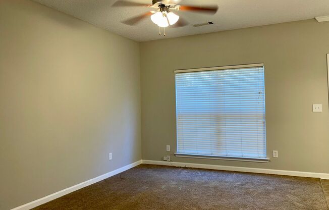Lovely 3 Bedroom/2.5 Bath Town Home w/ Garage!