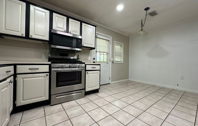 3 beds, 2 baths, $1,625