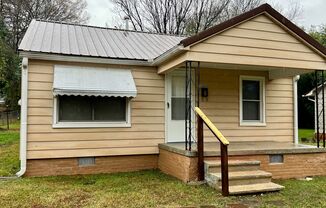 Two bedroom, 1 bath house in Burlington