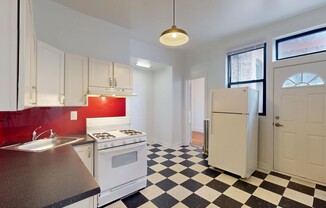 1509 1517 E 57 ST