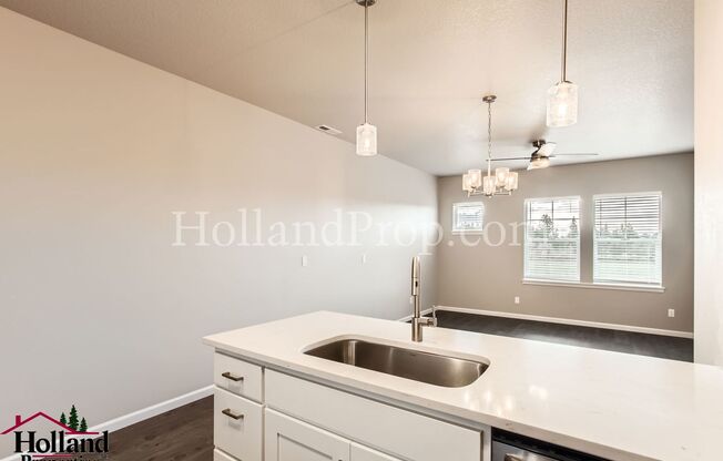 2 beds, 2.5 baths, $2,195