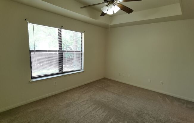 3 beds, 2 baths, 1,223 sqft, $1,495, Unit 1015