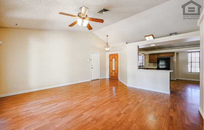3Bed/2Bath House at 59th Ave/Union Hills! Move-In Ready on 07/30/2026!