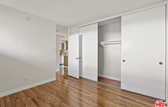 1 bed, 1 bath, 760 sqft, $2,280, Unit 11