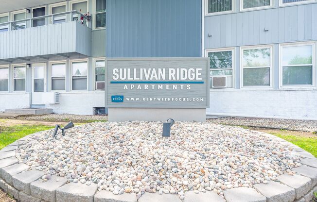 2 beds, 1 bath, 850 sqft, $1,099, Unit 279-202