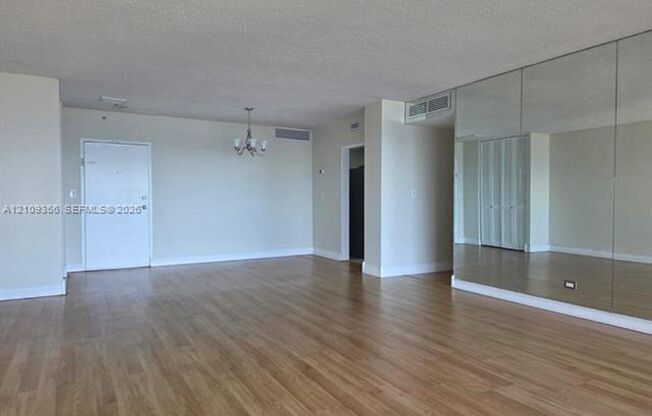 2451 Brickell Ave cu-18U, Miami, FL 33129