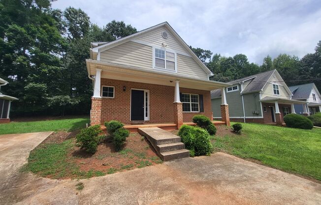 4bed/4bath Eastside Home!