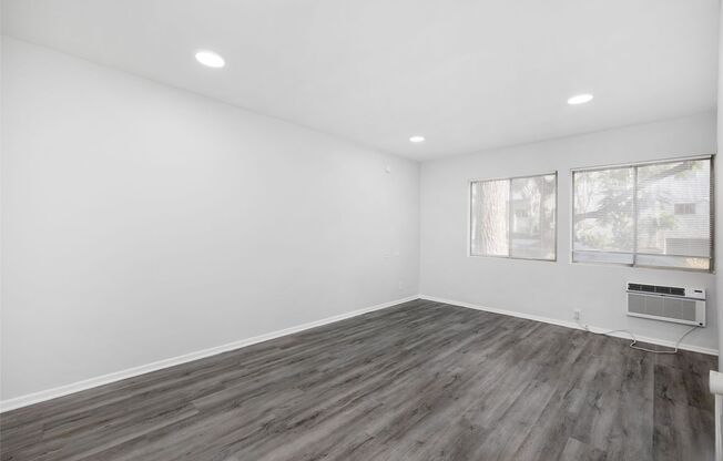 Studio, 1 bath, 615 sqft, $1,848, Unit 236