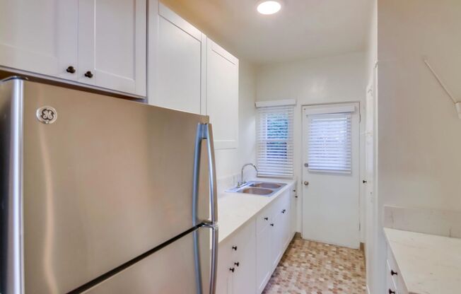 1 bed, 1 bath, $1,995, Unit 229