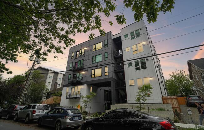 Studio, 1 bath, 250 sqft, $1,204, Unit 102