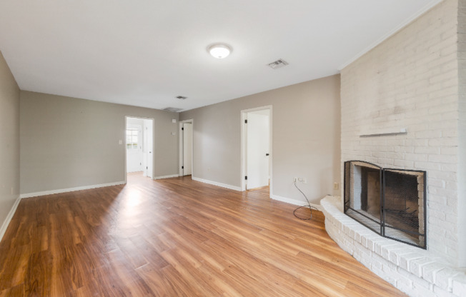 130 HUGGINS RD