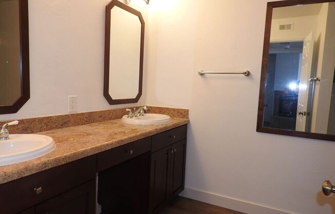 2 beds, 2 baths, $3,600, Unit Unit #202