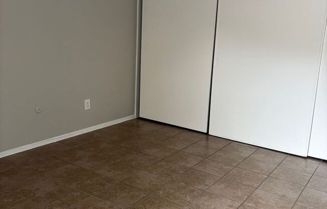 1 bed, 1 bath, 770 sqft, $1,435, Unit 4-2418-A