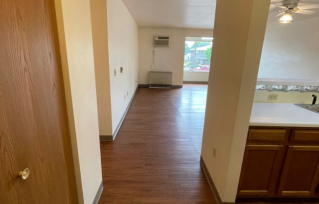 2 beds, 1 bath, 1,000 sqft, $1,025, Unit TE218X-217