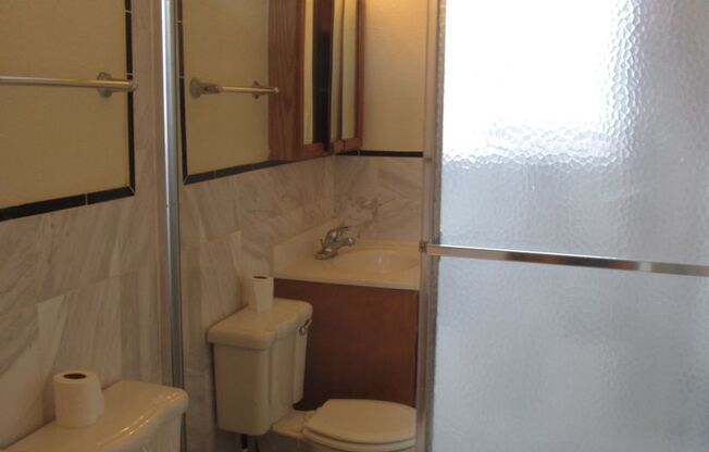 2 beds, 1 bath, 650 sqft, $1,935, Unit 680-110