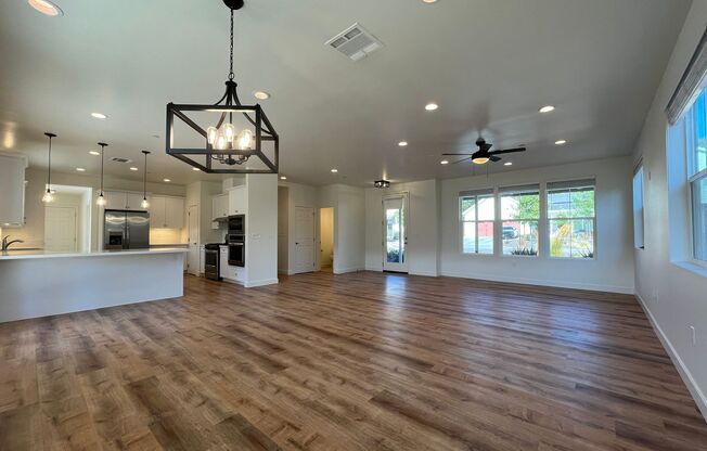 New Construction California-Ranch Style 4-Bedroom House with Detached ADU