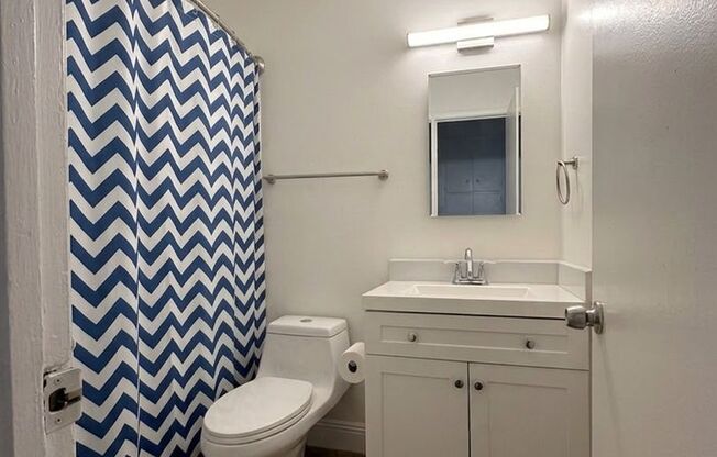 2 beds, 1 bath, 640 sqft, $2,195, Unit 545-34