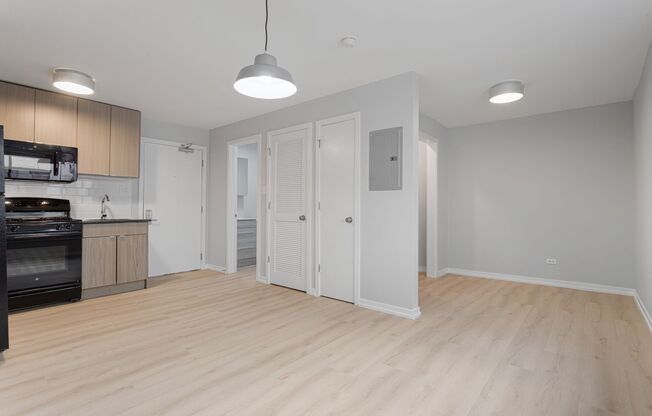 1 bed, 1 bath, 307 sqft, $1,750, Unit 216