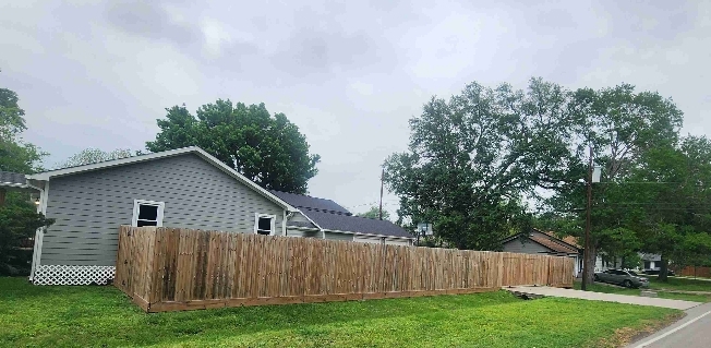 200 POINSETTA LN