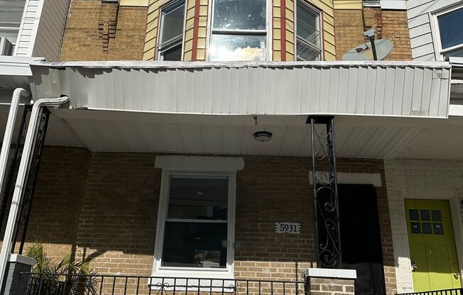 Newly Renovated 3 Bed/1 Bath Rowhome