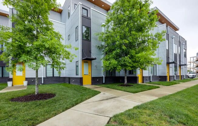 Beautiful Nashville Condo 5 minutes from Downtown!