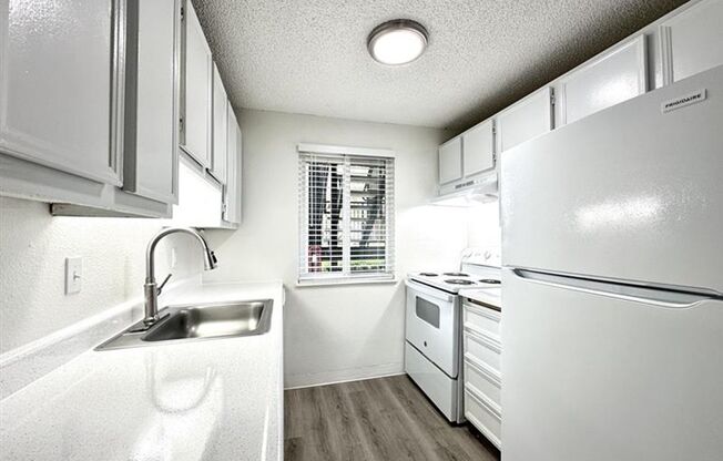1 bed, 1 bath, 673 sqft, $1,445, Unit 68
