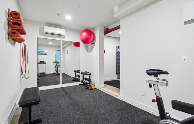 Studio, 1 bath, 250 sqft, $1,204, Unit 102