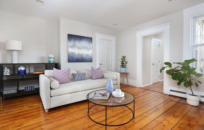 Luxurious Finishes Abound 1 Bd 1 Bath w/ Office & Private Deck Professionally Managed in Charlestown