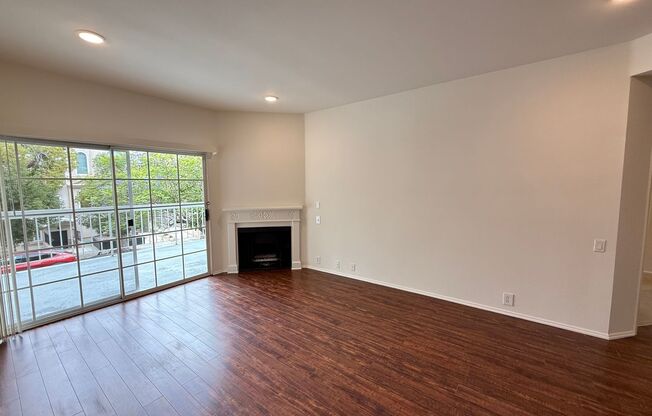 Elegant 2BR/2BA Retreat with Massive Private Patio – Minutes from Beverly Hills
