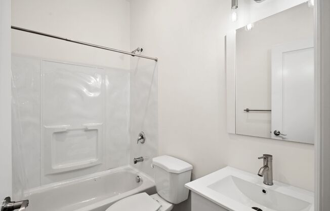 3 beds, 2 baths, 500 sqft, $1,400, Unit Unit 203