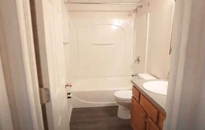 1 bed, 1 bath, 825 sqft, $1,705, Unit 337