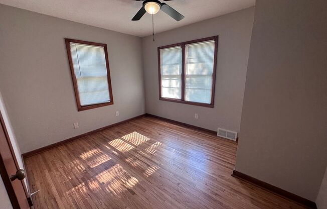 3 beds, 1 bath, $1,175