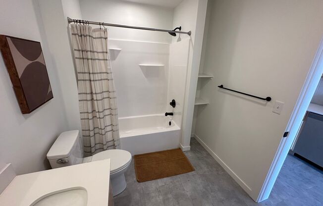 Studio, 1 bath, 380 sqft, $1,250, Unit 510