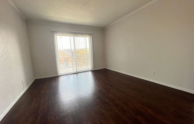 1 bed, 1 bath, 750 sqft, $1,135, Unit ABB-1-302