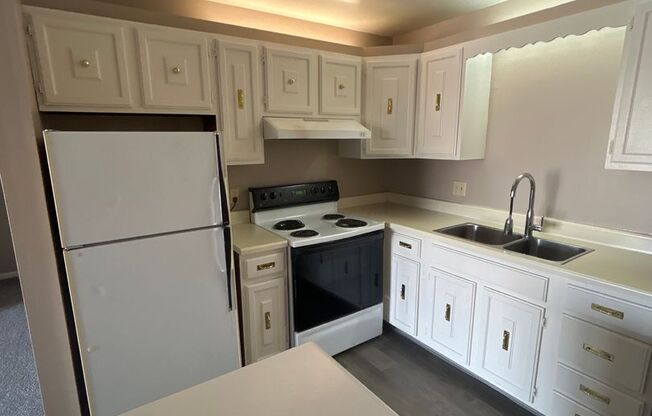 1 bed, 1 bath, 769 sqft, $1,089, Unit 7518-10