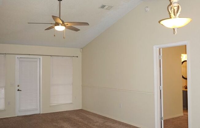 3/2 with a Sunroom in Gulf Breeze, FL!!