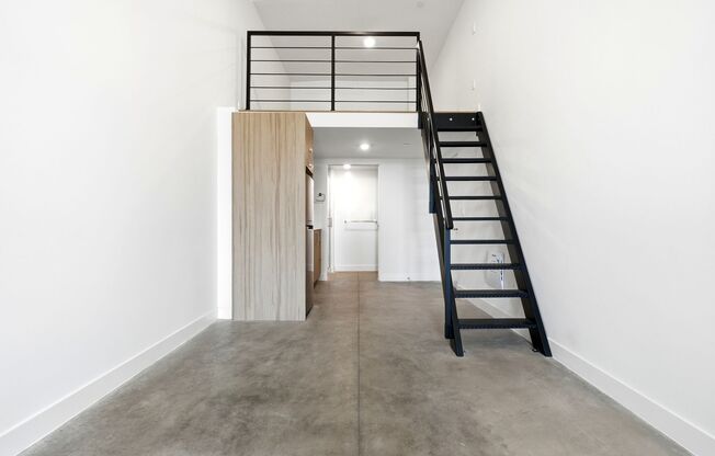 Studio, 1 bath, 390 sqft, $1,895, Unit 304-A