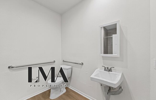 Studio, 1 bath, 500 sqft, $1,238, Unit 206