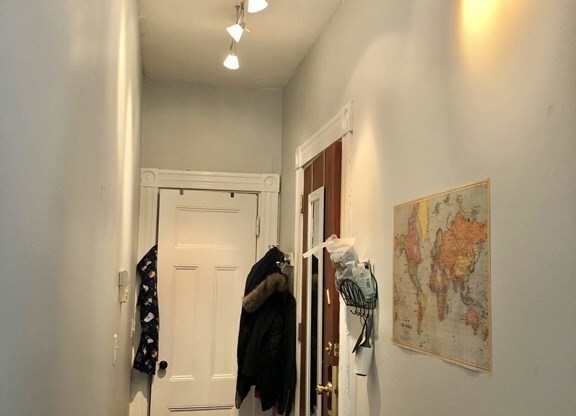 77 WESTLAND AVE