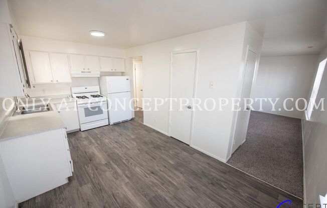2 beds, 1 bath, 920 sqft, $1,299, Unit 30