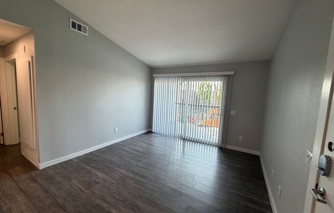 2 beds, 1 bath, 790 sqft, $2,470, Unit A209